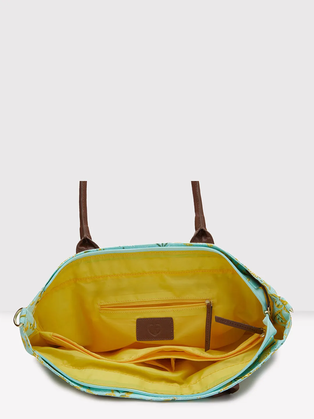 Caprese Hazel Tote Large Aqua